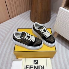 Fendi Low Shoes